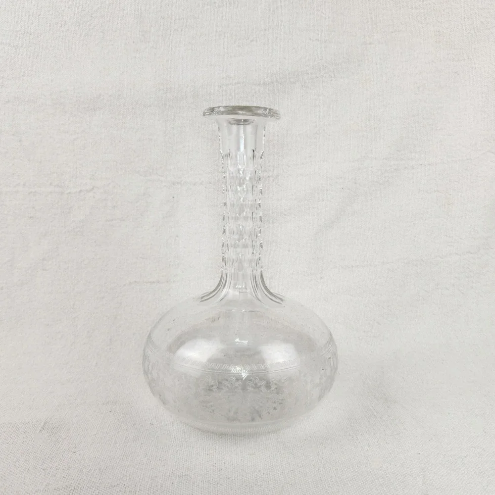 Vintage Etched Clear Glass Decanter Faceted Neck Starburst Base 8 Inch